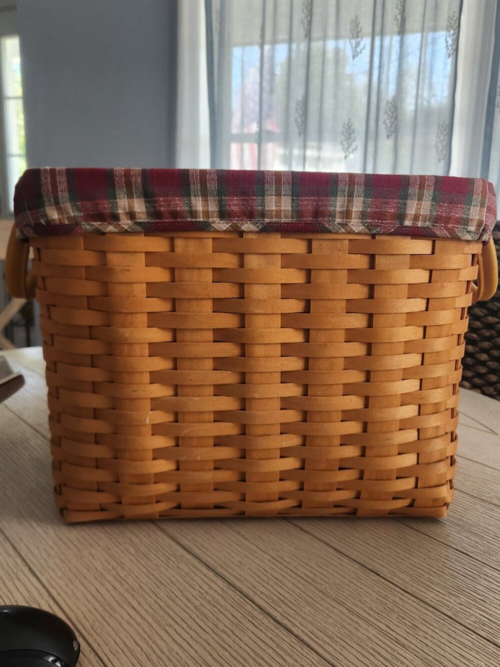 LONGABERGER- Newspaper Basket - Picture 3 of 16
